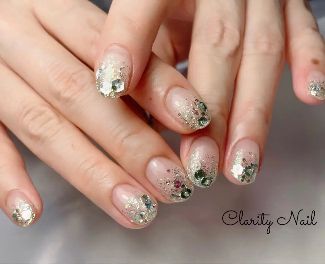 ネイル グラデーション ラメ(グリッター) ラメグラデーション ハンドネイル Clarity Nailのネイルデザイン