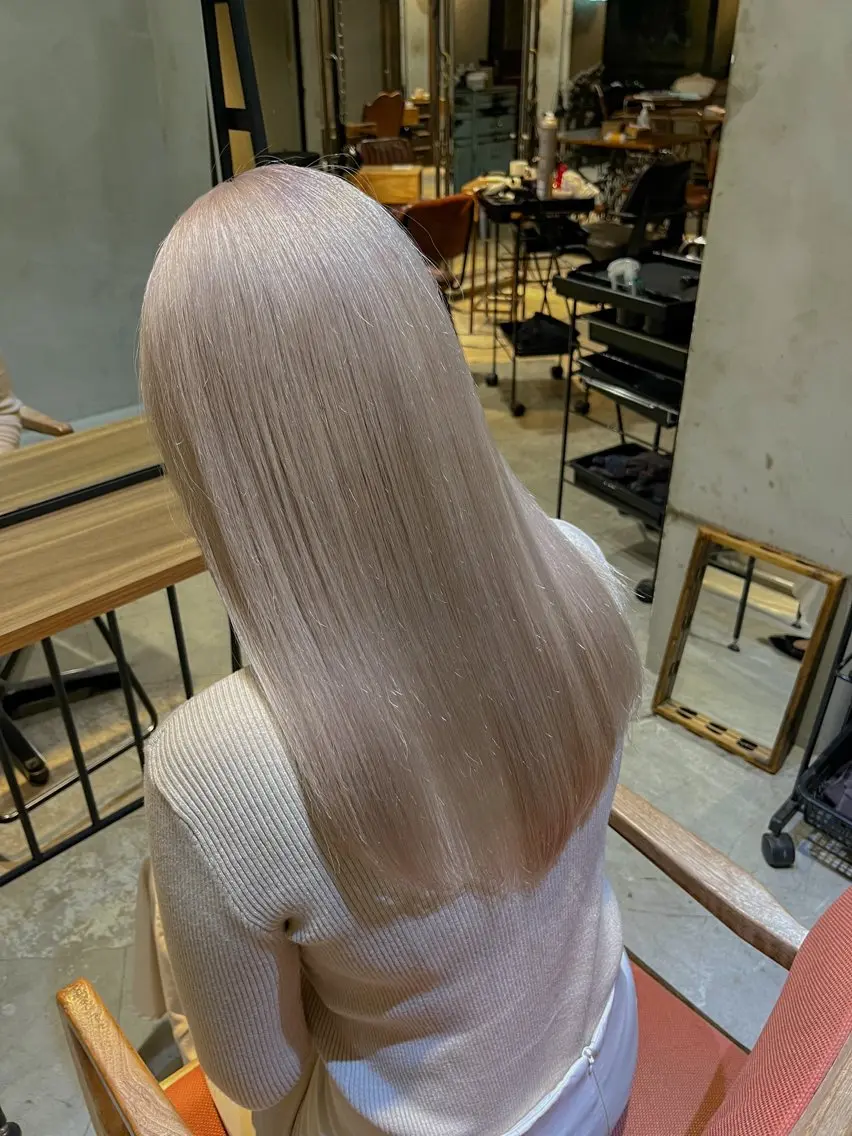 ロング カラー ヘアカラー トリートメント ヘアセット 似合わせベージュ 🍯ayumi🍯のヘアスタイル