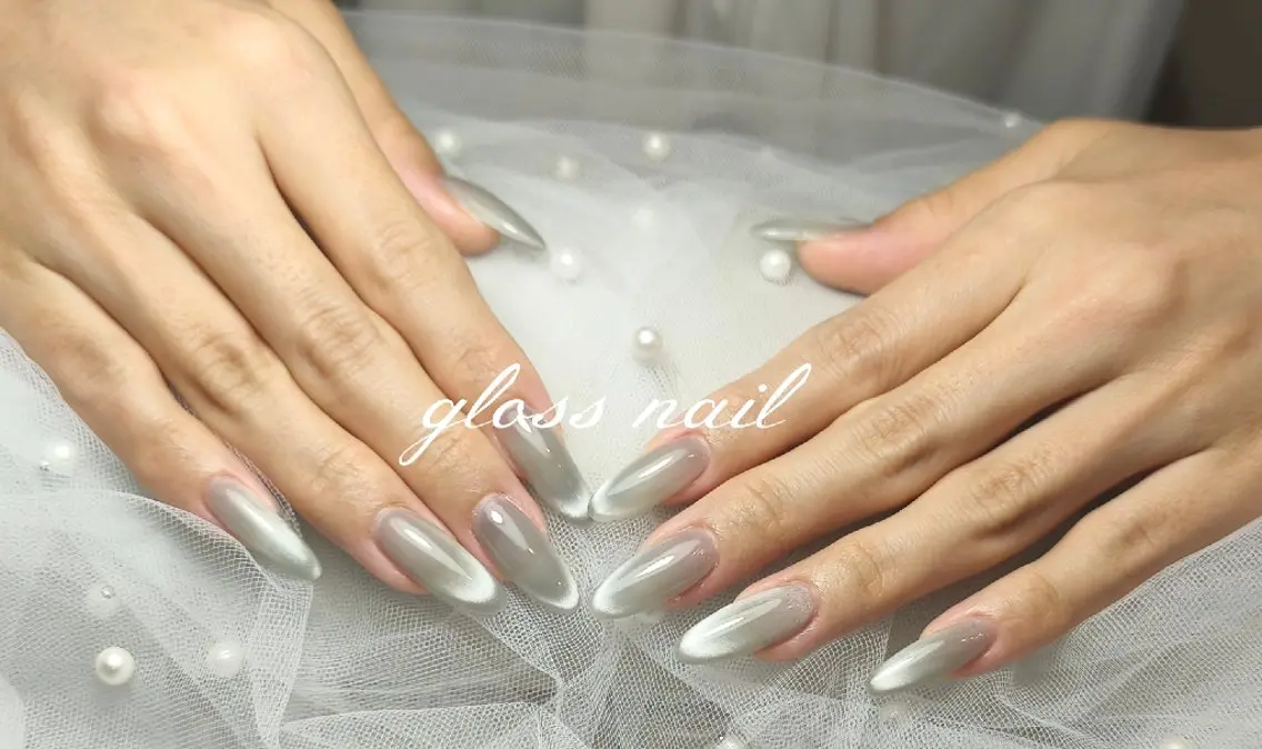 ネイル アヤカ☘️Gloss nailのネイルデザイン