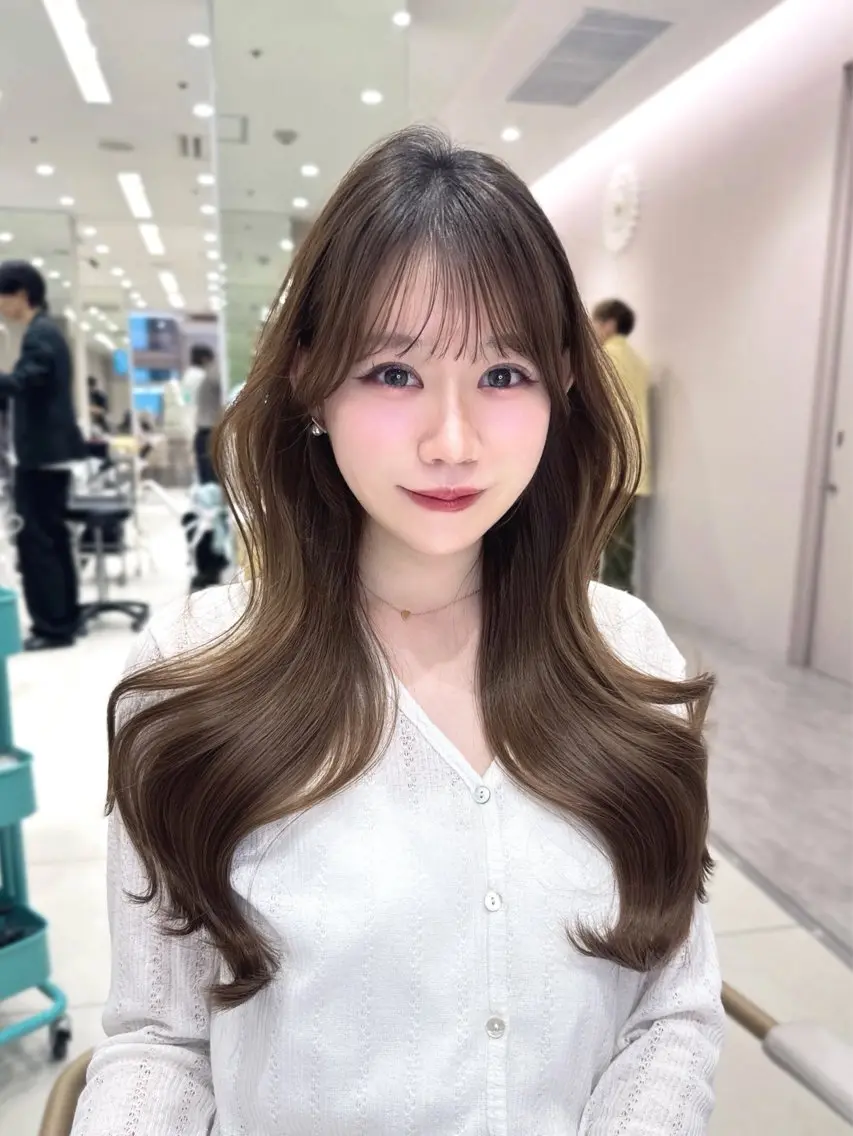 ロング カラー カット ヘアカラー トリートメント ヘッドスパ ヘアセット 韓国ヘア/レイヤー/ 顔まわり/りょーとのヘアスタイル
