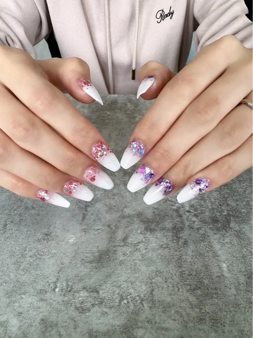 ネイル ネイルチップ Lily 竹前のネイルデザイン