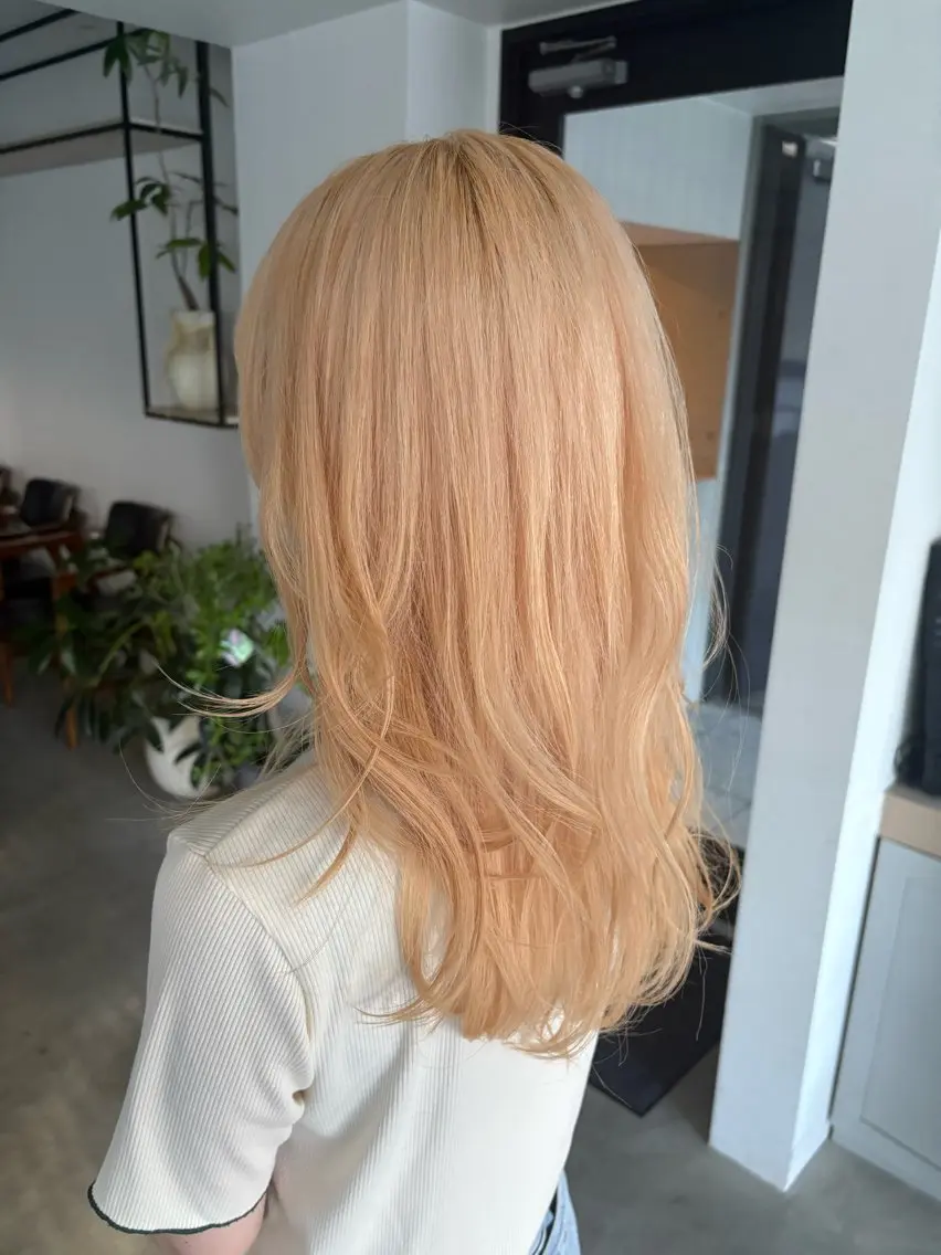 ロング カラー ブリーチ ダブルカラー ヘアカラー SHEA /縮毛矯正 イソダハルカのヘアスタイル