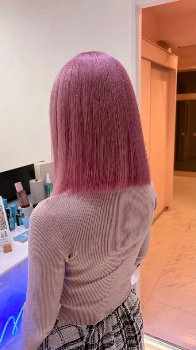 ショート カラー ダブルカラー ピンクカラー ローズカラー ヘアカラー レイン🌏🍀 透明感/ハイトーンのヘアスタイル