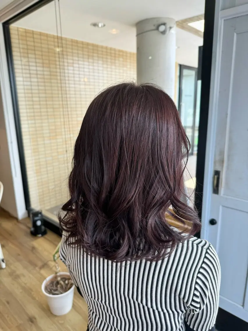 セミロング カラー ピンクカラー バイオレットカラー バイオレットピンク ヘアカラー トリートメント ツキダテ ユイのヘアスタイル