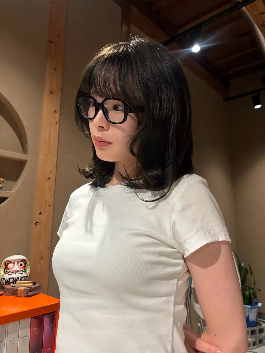 セミロング カラー 透明感カラー オリーブカラー ヘアカラー トリートメント 中津/透明感カラー 上村 菜緒のヘアスタイル