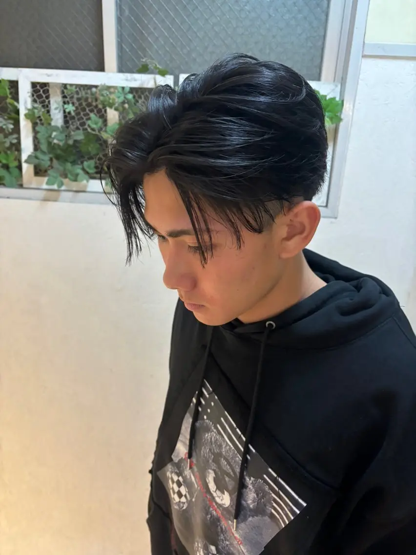 ミディアム カット 上窪 創貴のヘアスタイル