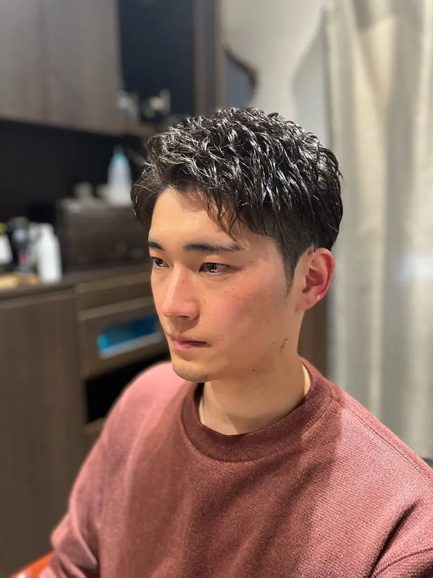 ショート 飯野 公紀のヘアスタイル