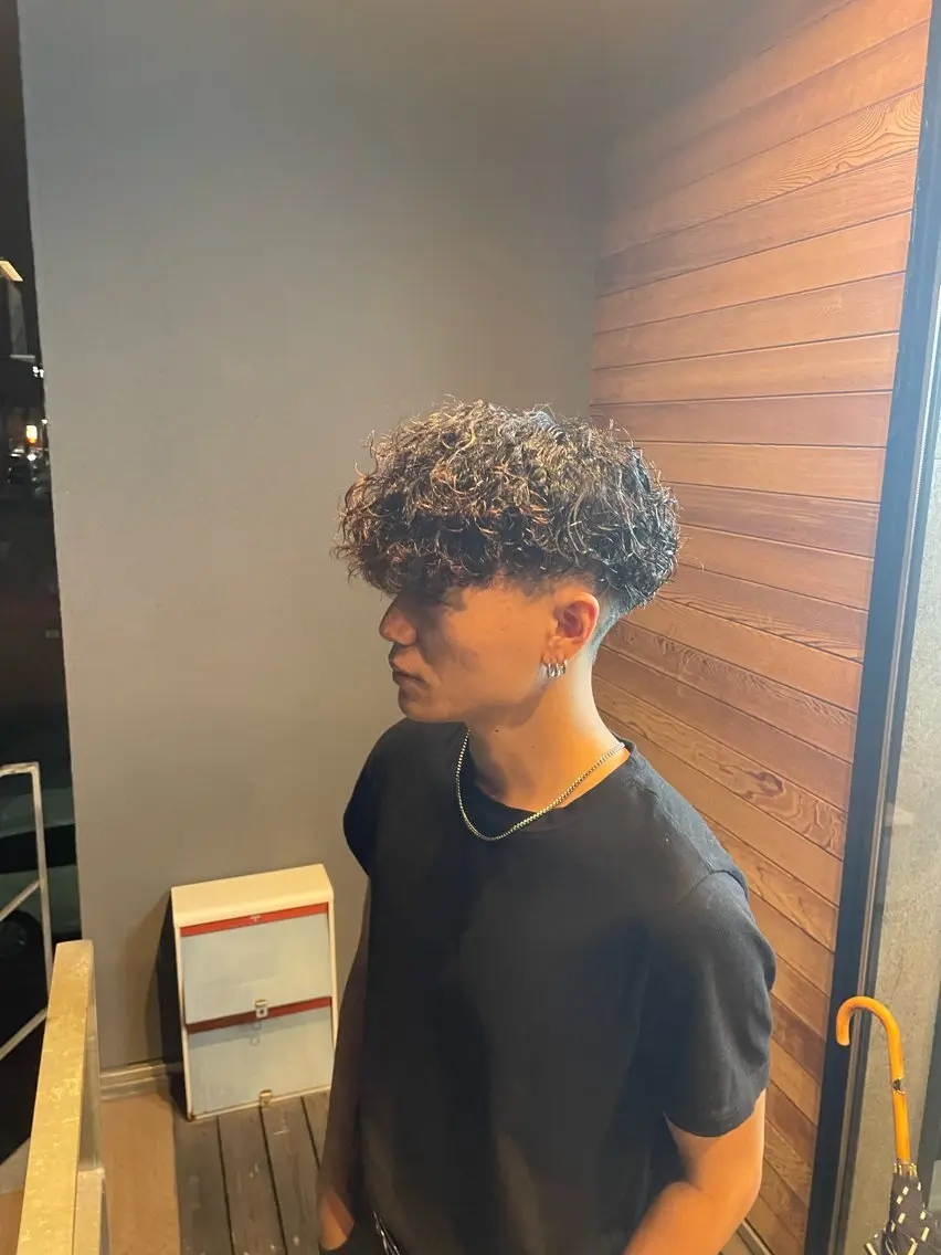 パーマ メンズ スペインカール litbyfifth 濵崎寛太のヘアスタイル