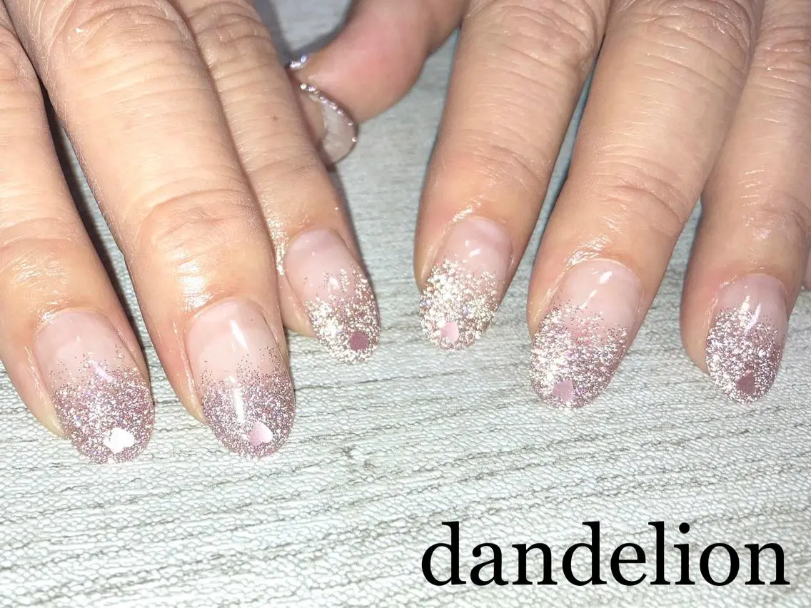 ネイル フラッシュネイル ハンドネイル ハンドケア dandelion ダンデライオンのネイルデザイン