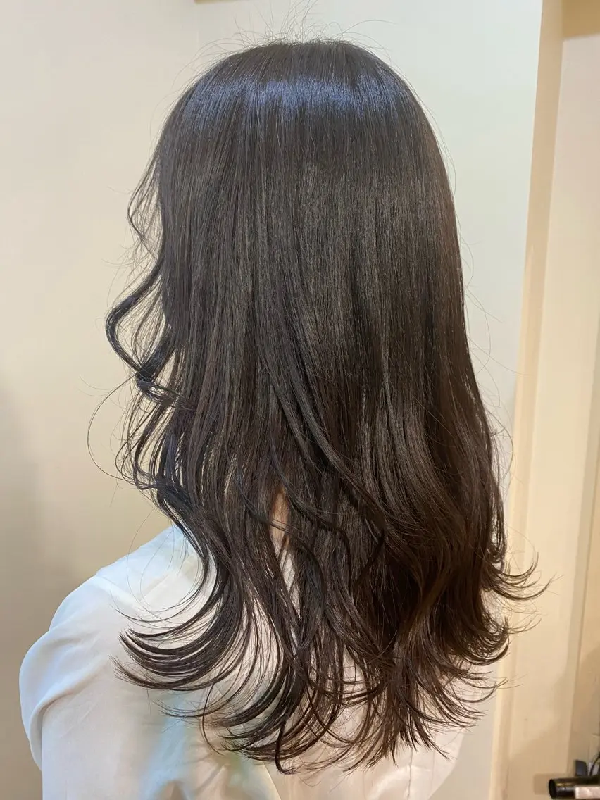 ロング カラー ブルーカラー ブルージュ グレージュ カット ヘアカラー トリートメント 🌈デザインヘア職人 Kaede🌈のヘアスタイル