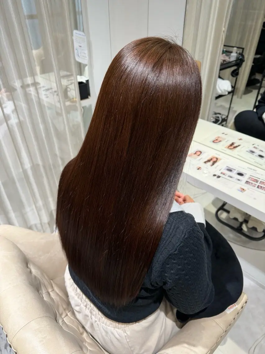 ミディアム ヘアカラー 得能 慶太のヘアスタイル