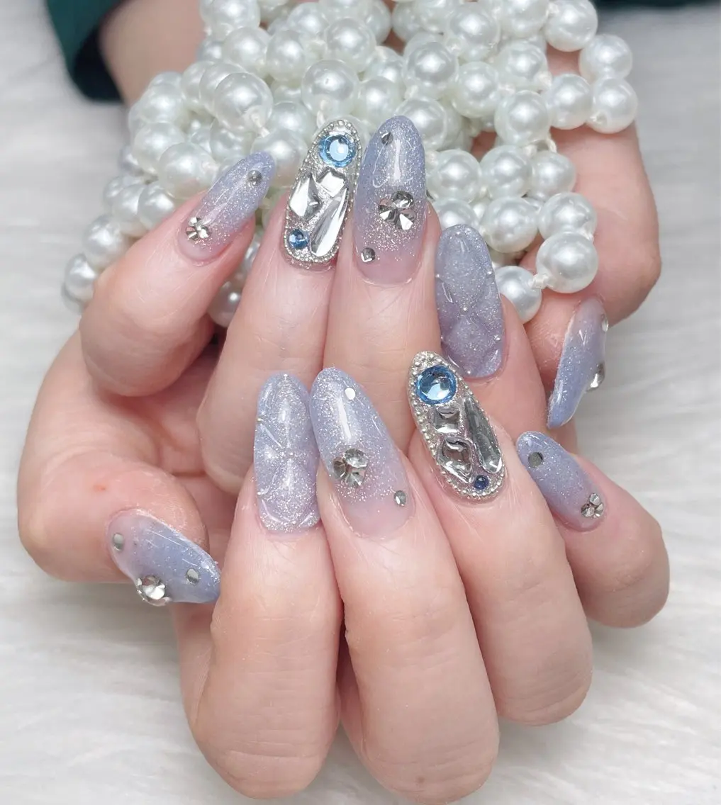 ネイル チークネイル ジェルネイル キラキラネイル 韓国ネイル マグネットネイル ハンドネイル DR 💅のネイルデザイン