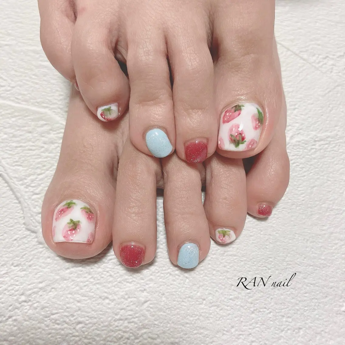 ネイル アートネイル フラワーネイル フットネイル ジェルネイル キラキラネイル ハンドネイル フットネイル RAN nailのネイルデザイン