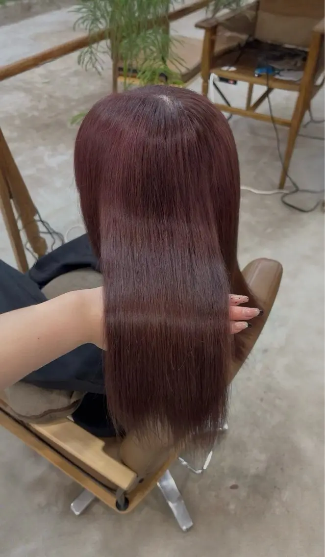 セミロング ヘアカラー 藤田 陽菜乃のヘアスタイル