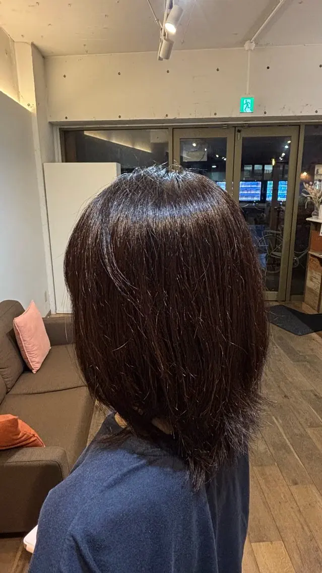 ミディアム カラー 角田 癒音のヘアスタイル