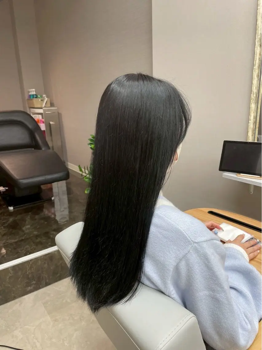 ロング カラー アッシュ 透明感カラー トリートメント ayane あやねのヘアスタイル