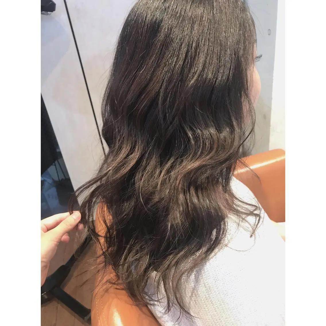 セミロング カラー ヘアアレンジ ハイライトカラー ハイライト マエダ カズエ🫶 coronahairのヘアスタイル