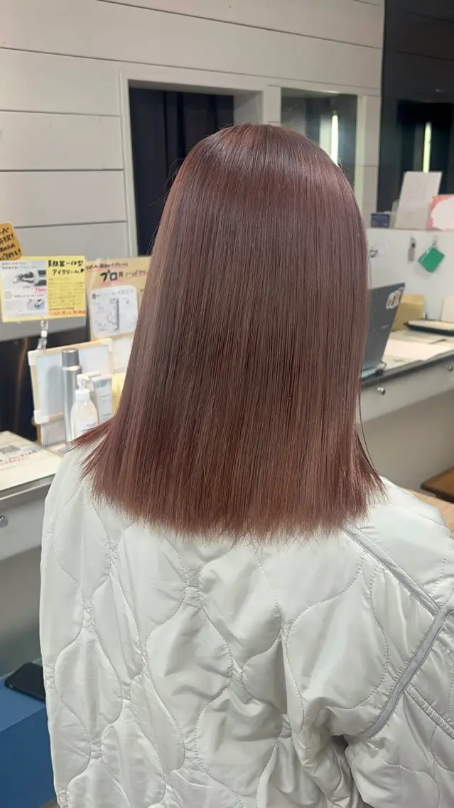 ミディアム カラー ヘアアレンジ インナー×縮毛矯正 ピンクカラー澤井里菜のヘアスタイル