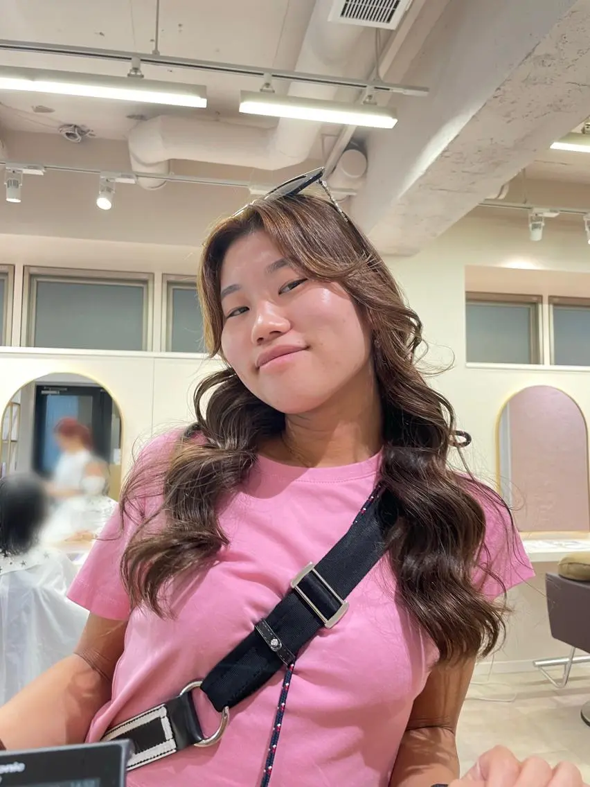 💇♀️🌈レイヤーカット+うる艶カラー✨🦖の写真