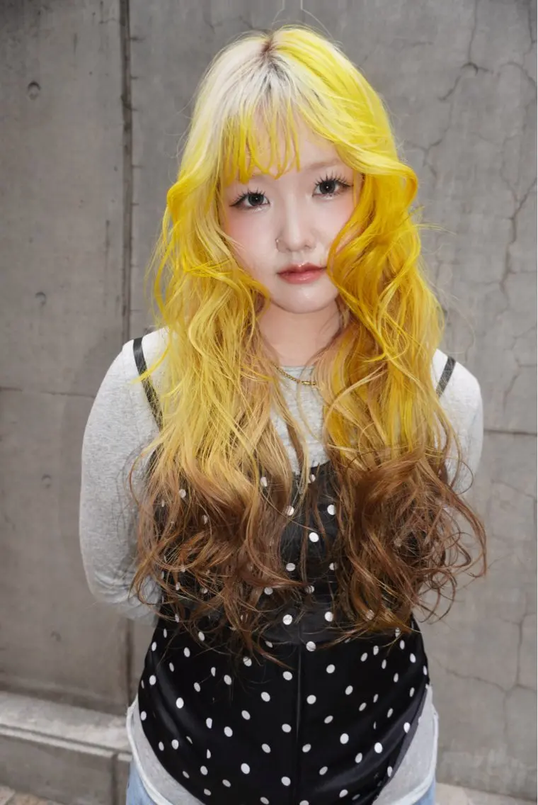 ロング カラー ヘアアレンジ ブリーチ ヘアカラー minto/ パーマモデル募集中のヘアスタイル