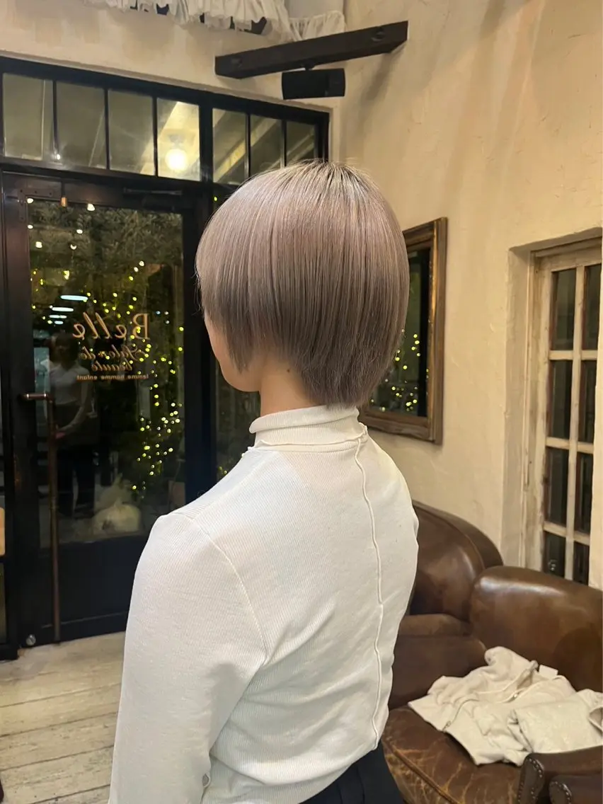 ショート ヘアカラー トリートメント ヘアセット レイヤーカット/ ブリーチ/Asukaのヘアスタイル