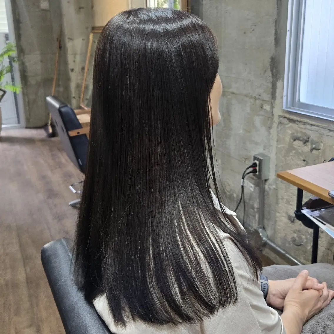 カラー 艶髪縮毛矯正×透明感 カラー◎mikuのヘアスタイル