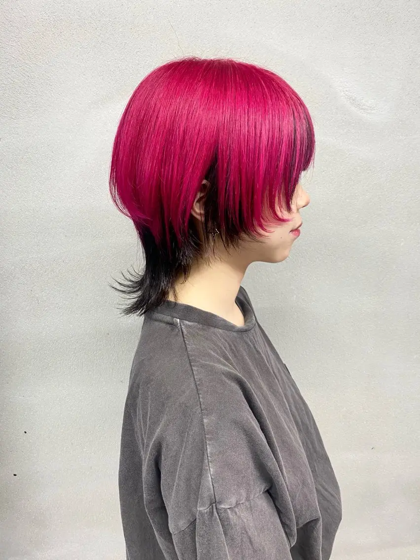 ミディアム カラー ブリーチ デザインカラー インナーカラー ピンクカラー ボブ 柏 デザインカラー/ レイヤー🐣シオリのヘアスタイル