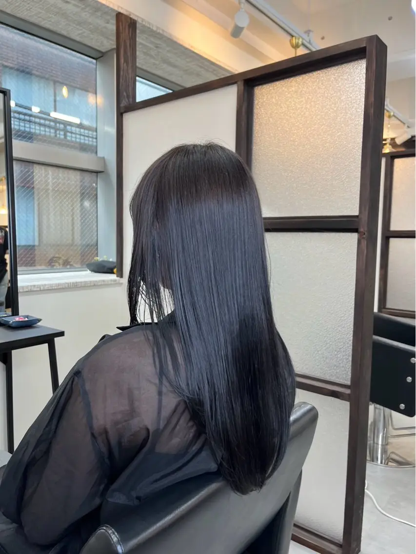 ロング カラー 透明感カラー ◎ブリーチ・レイヤー 特化TOSHIKI◎のヘアスタイル