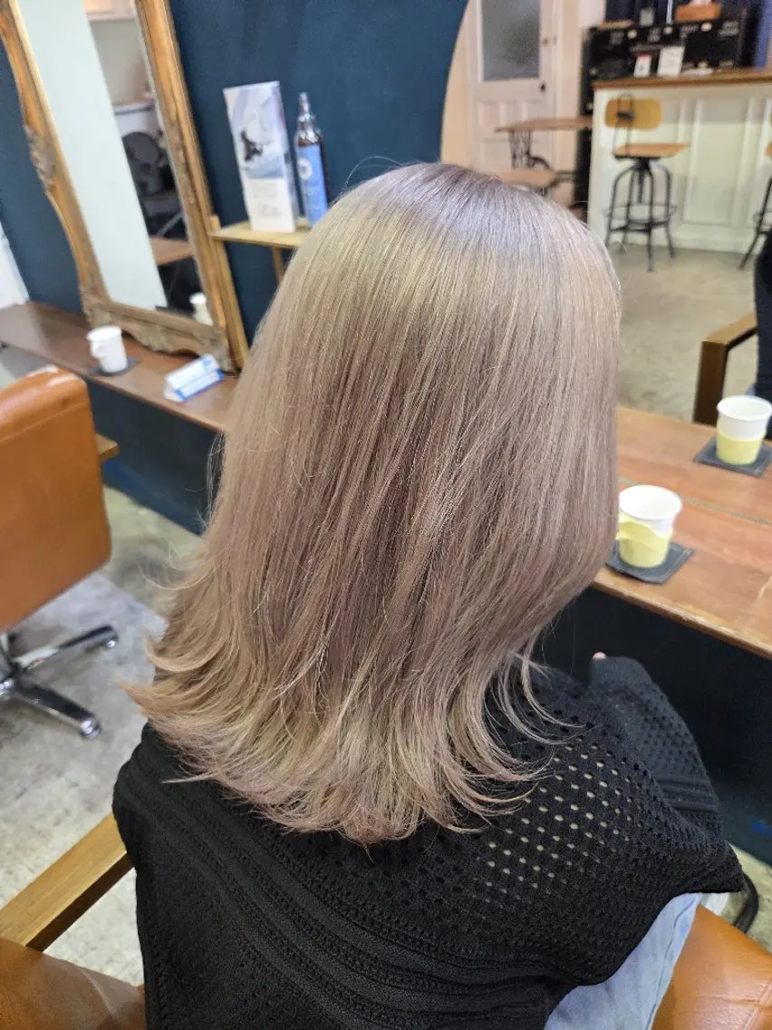 カラー 翔斗ブリーチなし🫧 で叶う透明感カラーのヘアスタイル
