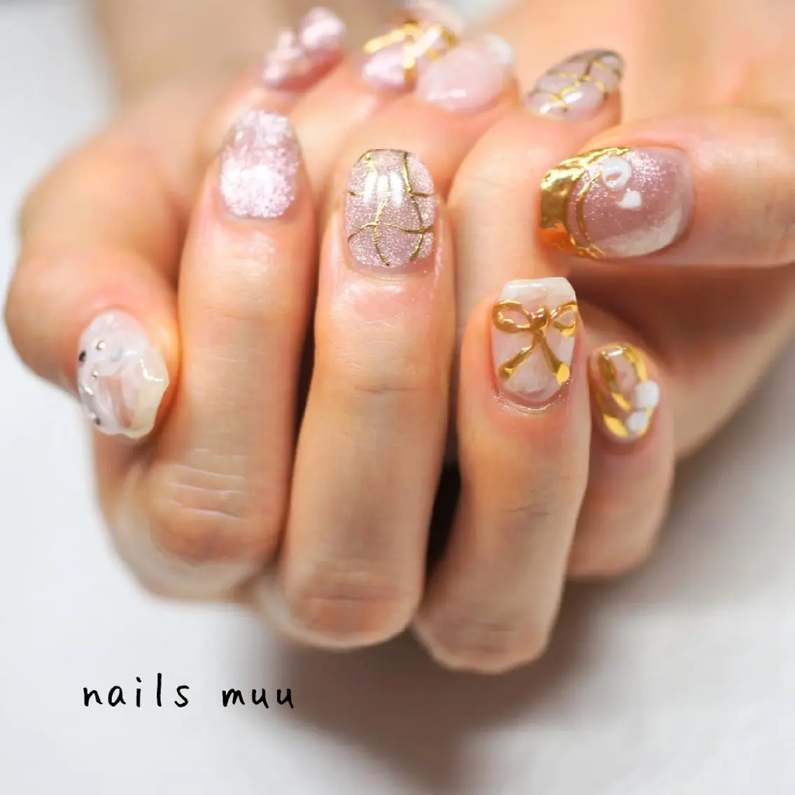 ネイル ゴールド ハート マグネットネイル 大理石ネイル(マーブル) ニュアンスネイル nails muu まゆのネイルデザイン