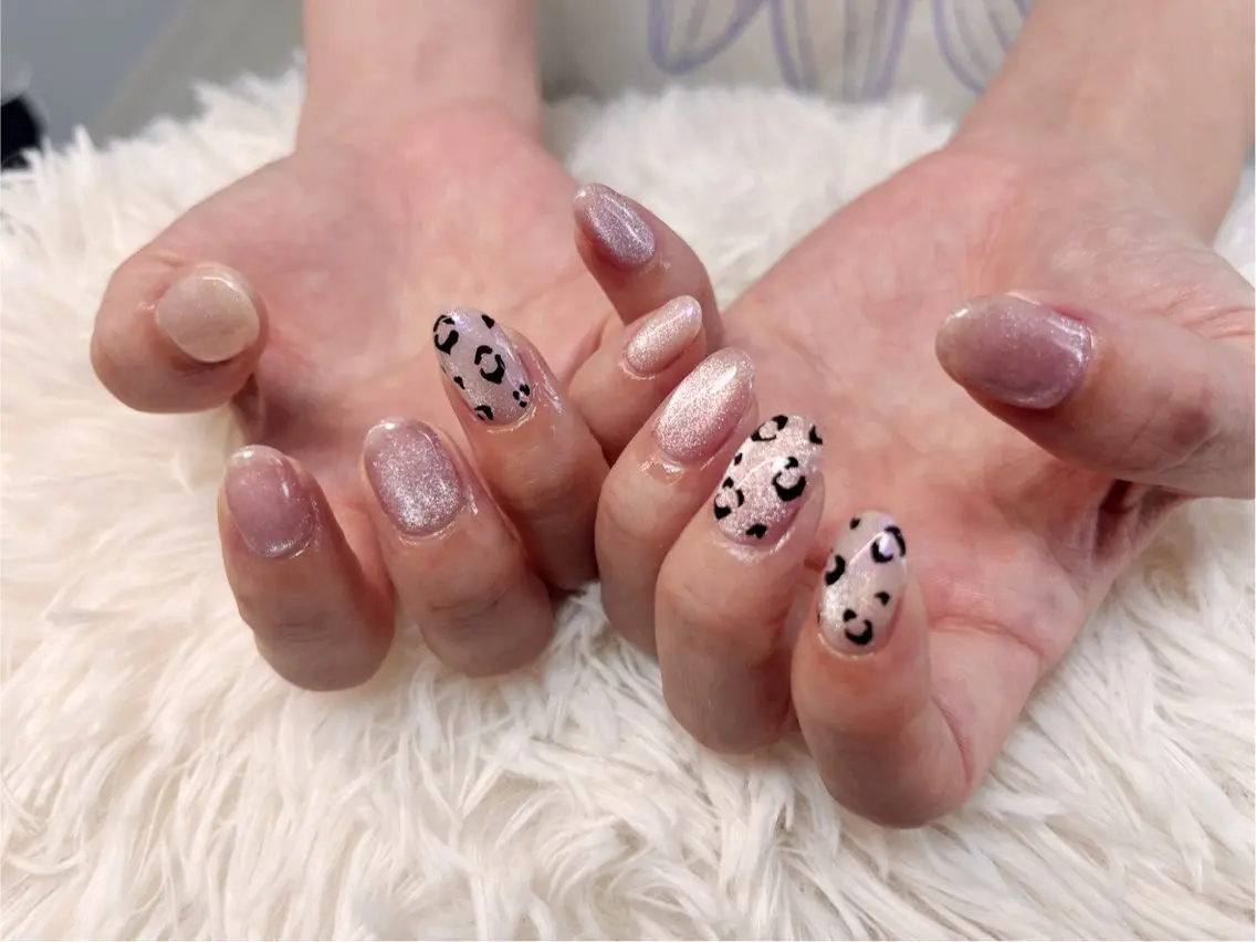 ネイル マグネットネイル ek.nail⭐︎ kanaのネイルデザイン