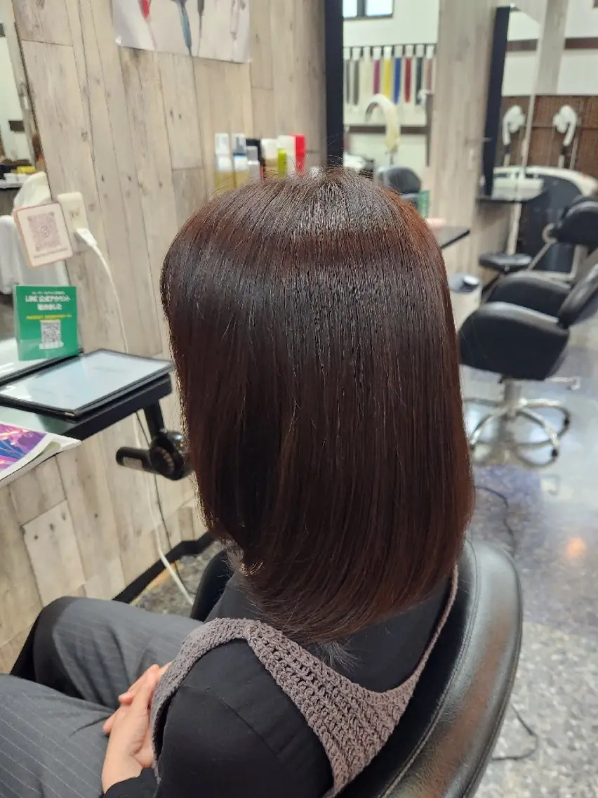 カラー ミディアム レイヤーカット カット ヘアカラー 岩瀬 未来のヘアスタイル