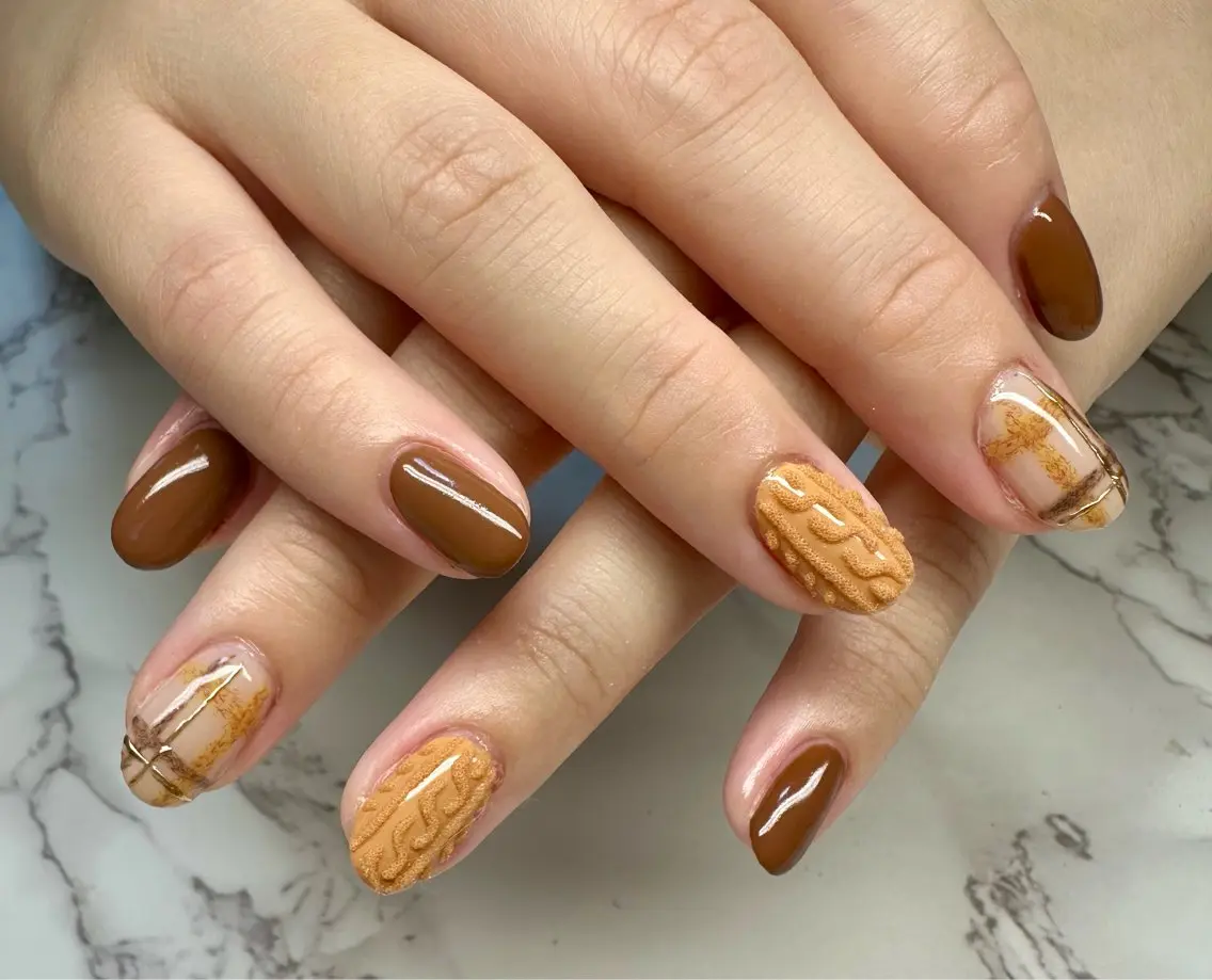 ネイル キラキラネイル マグネットネイル ミラーネイル ニュアンスネイル ワンカラーネイル Mai’s nailのネイルデザイン