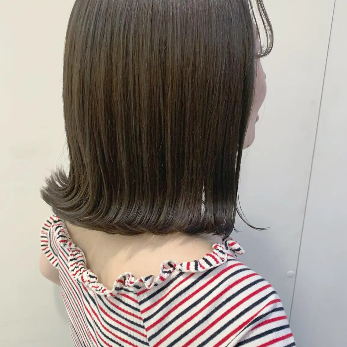 カラー 山口 莉奈のヘアスタイル