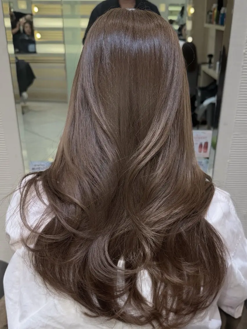 カラー ロング 垢抜け・上品カラー ブラウン♡ゆうり🎀のヘアスタイル