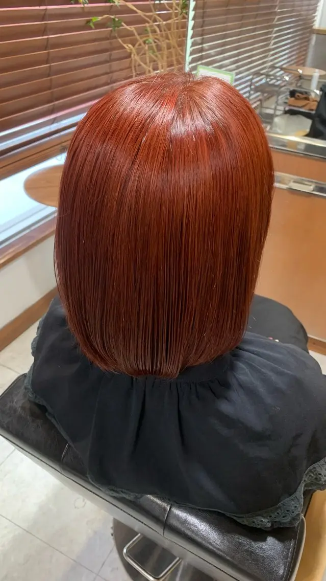ミディアム カラー ピンクカラー レッドカラー 小顔カット 宮武 萌のヘアスタイル