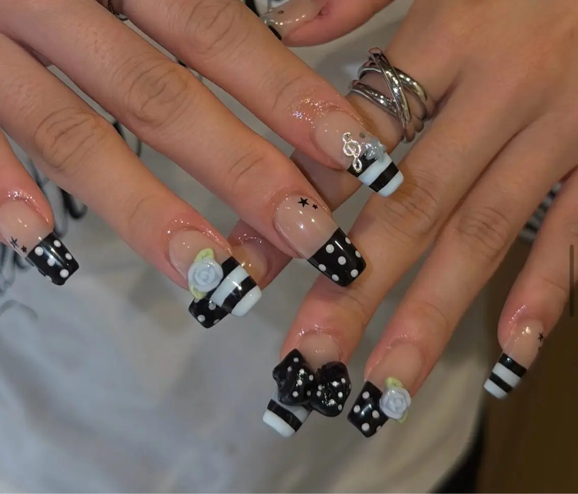 ネイル ハンドネイル NiJi Nailsのネイルデザイン