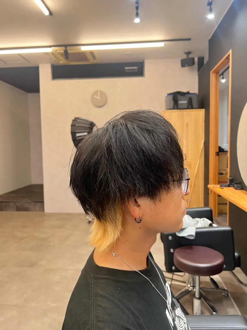 カラー パーマ メンズ マッシュ メンズウルフカット ウルフカット メンズ特化🪽 川島豪瑠のヘアスタイル