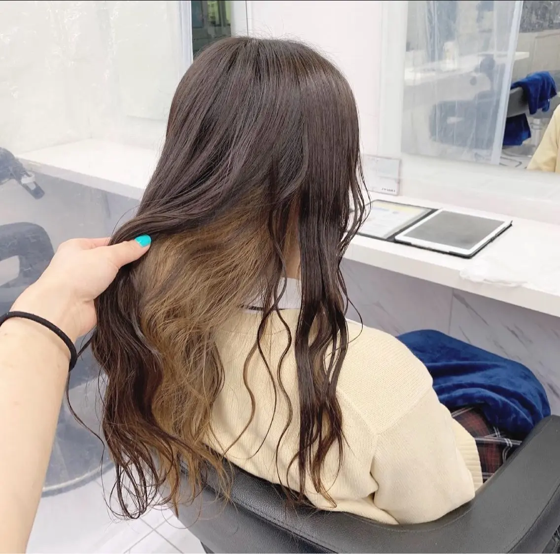 セミロング カラー ヘアアレンジ ヘアカラー 🩵 JURI🩵のヘアスタイル