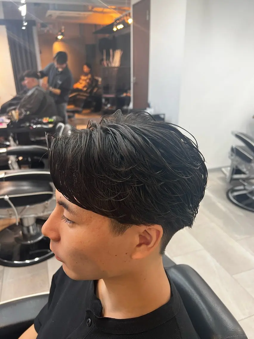 メンズ カット パーマ 毛流れ矯正支持率 No.1🔥瀬川竜生のヘアスタイル