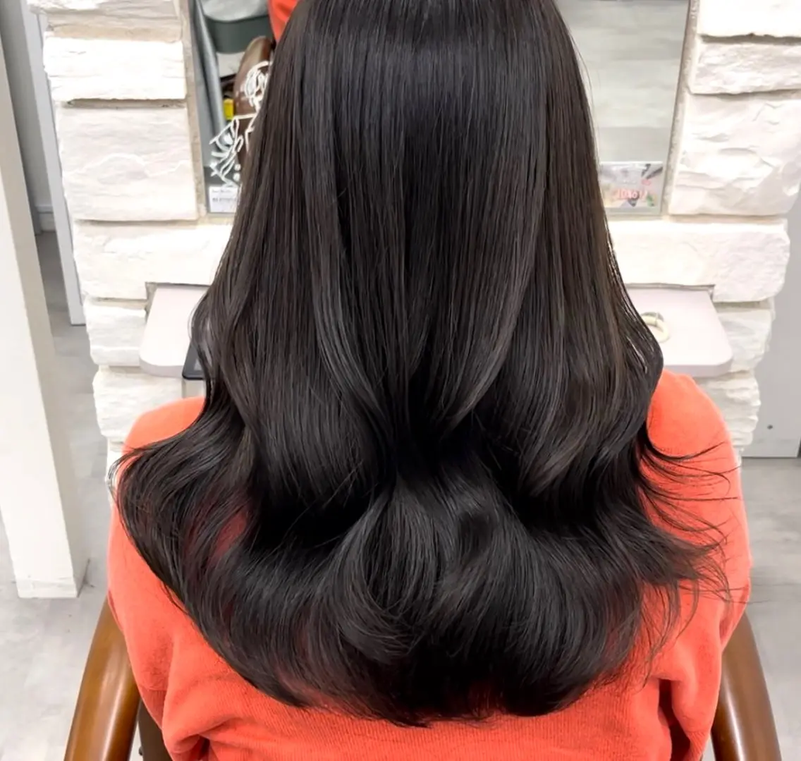 ロング カラー アッシュ アッシュグレー アッシュグレージュ グレージュ カット ヘアカラー トリートメント 天王寺韓国ヘア/ 髪質改善/小山歓実のヘアスタイル