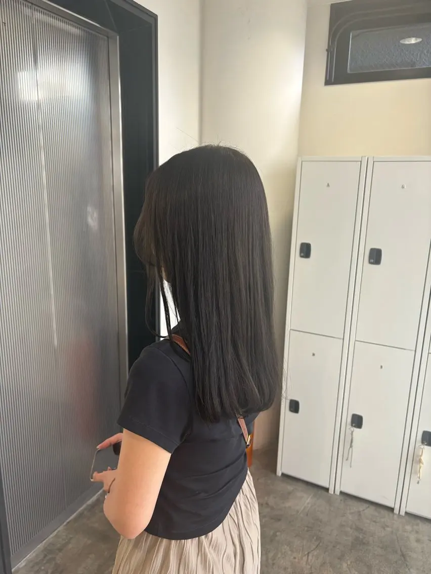 ロング カラー 透明感カラー グレージュ レイヤー/髪質改善/ 吉野　妃香のヘアスタイル