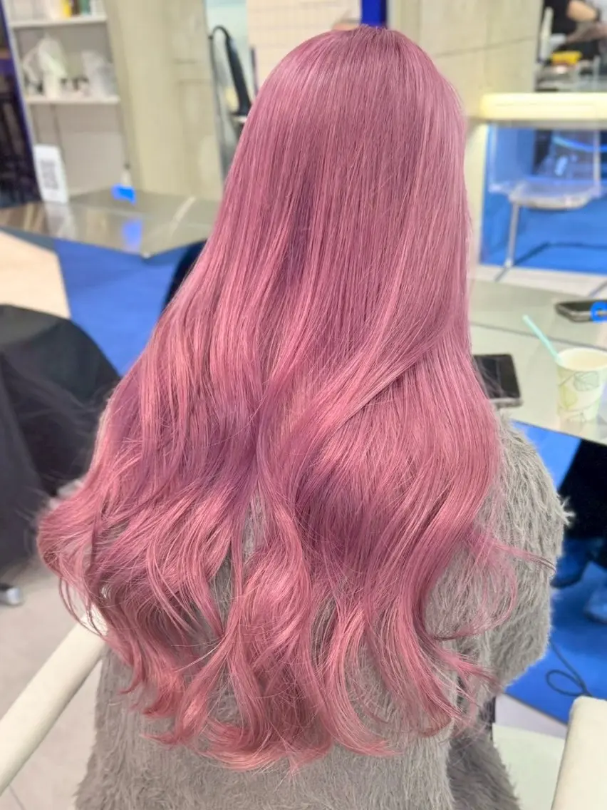 ロング ヘアカラー ヘーゼルブラウン🤎 ゆり🫧のヘアスタイル