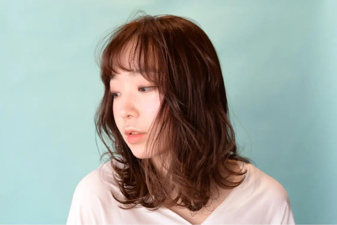 ミディアム カラー 似合わせカットカラー 🌿つじおかるみのヘアスタイル