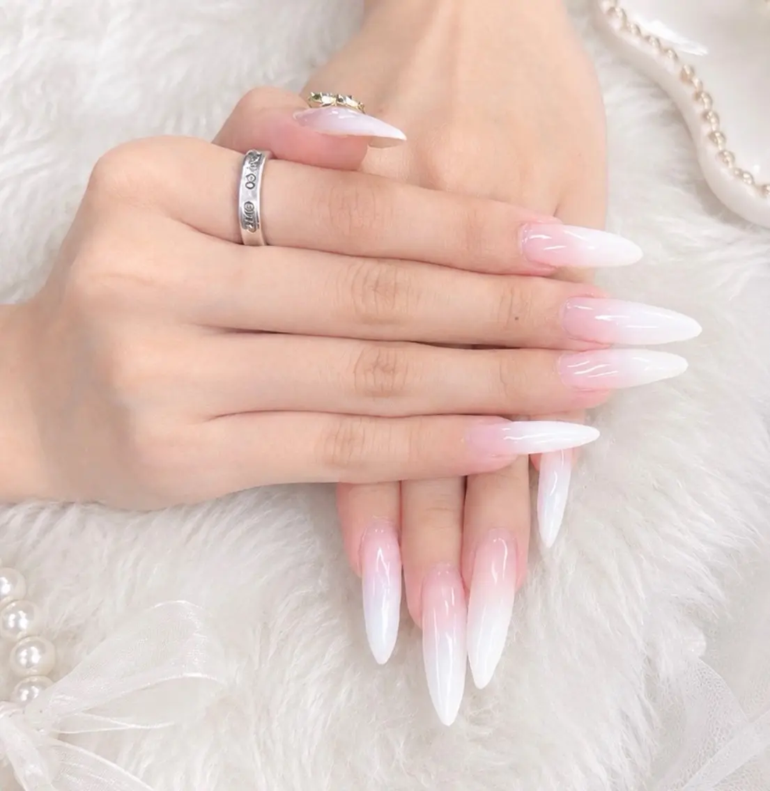 ネイル ハンドネイル 🎀NAIL RONI🎀のネイルデザイン