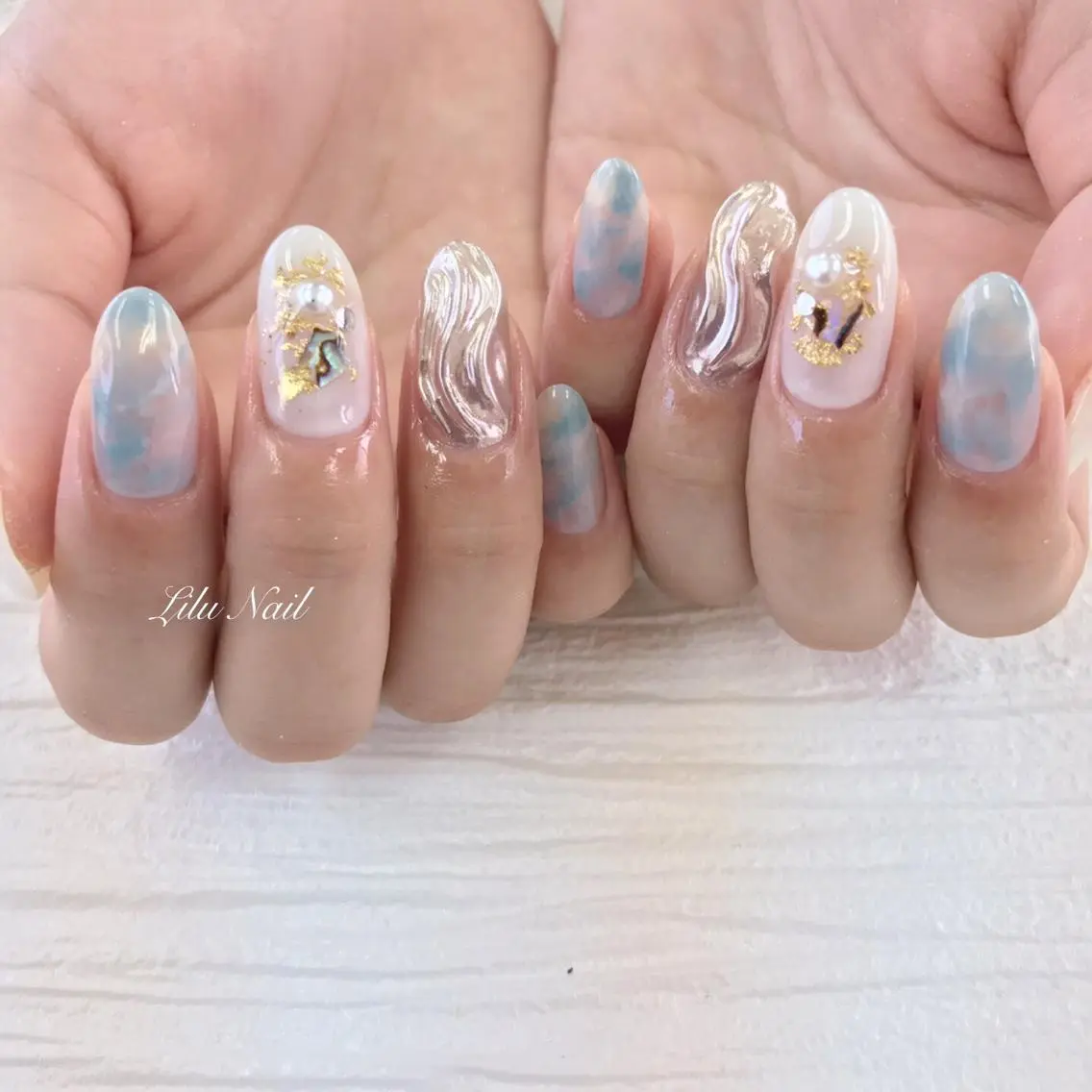 ネイル ミラーネイル ニュアンスネイル モチの良さ◉ フィルインネイル♡のネイルデザイン