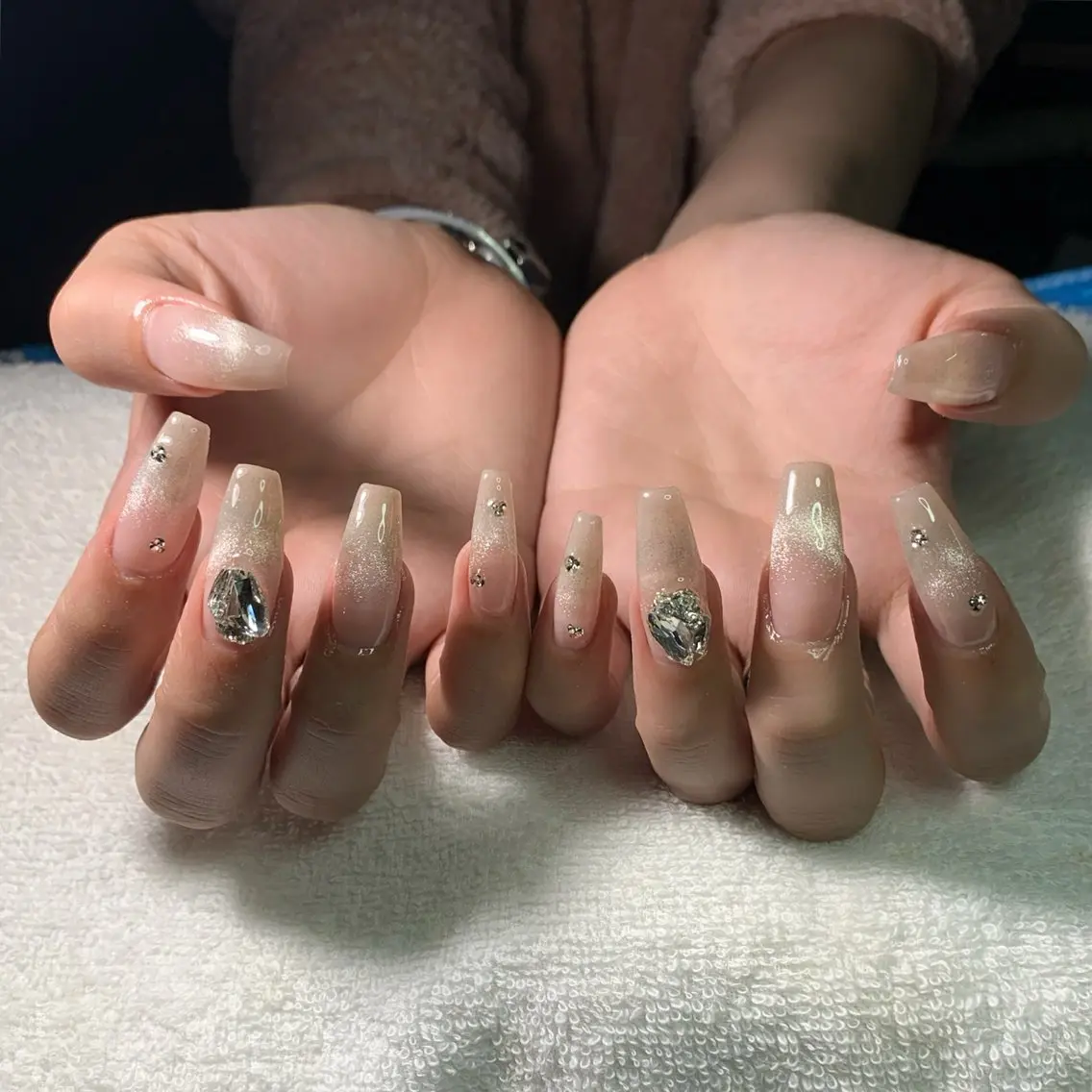 ネイル ストーンネイル ハンドネイル MHR nailのネイルデザイン