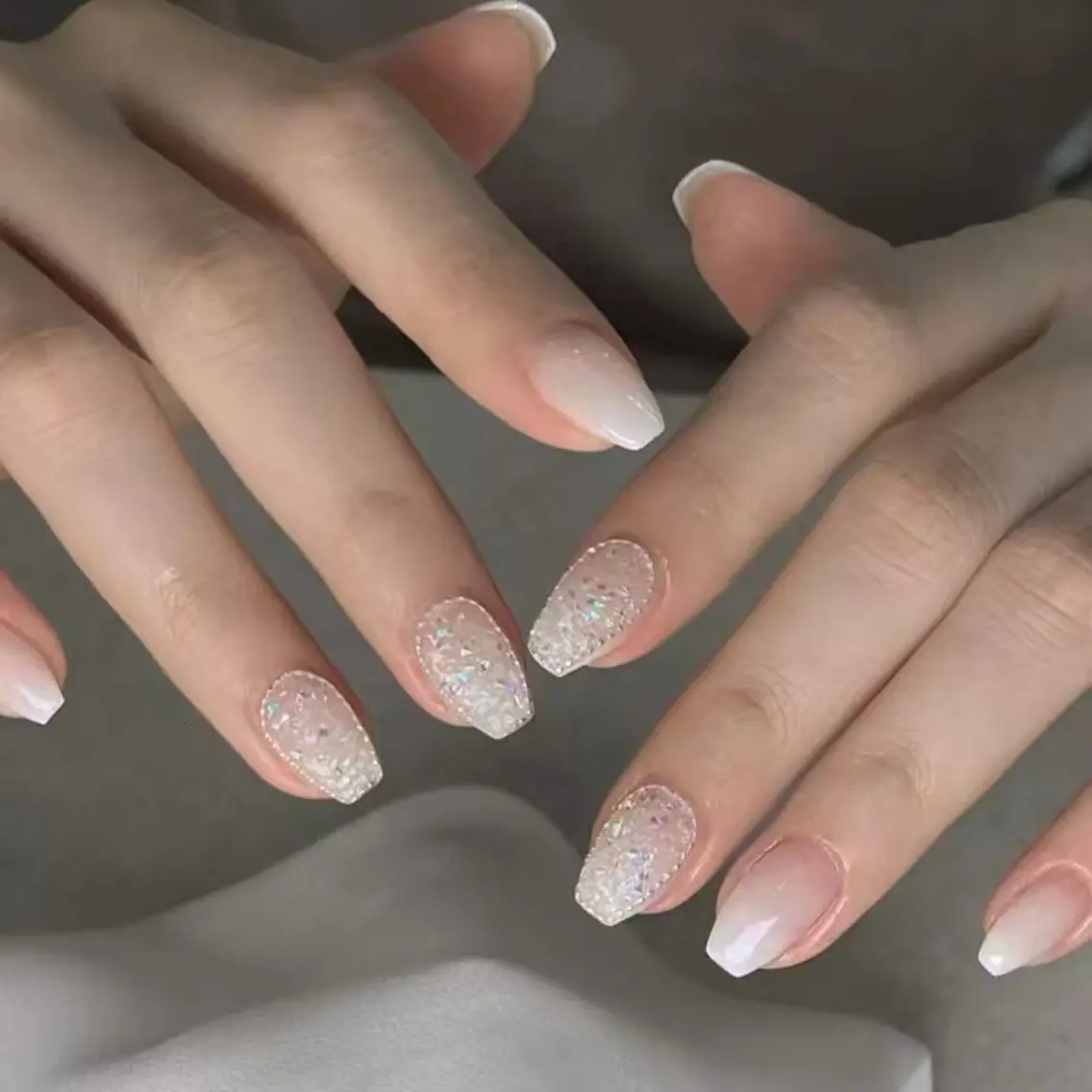 ネイル フラワーネイル フレンチネイル ジェルネイル ガラスフレンチ ハート ハンドネイル BabyYouMi nailのネイルデザイン