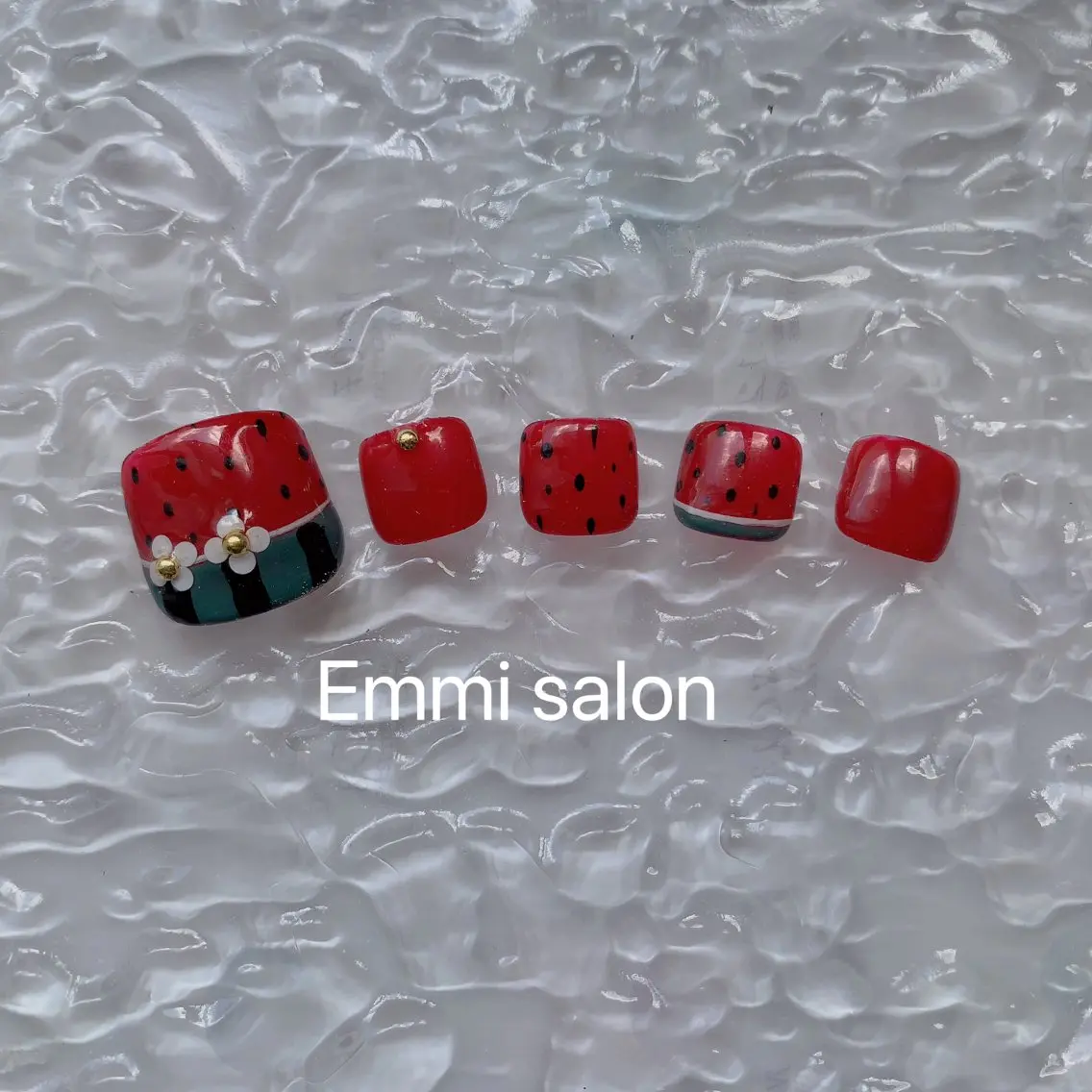 ネイル フットネイル Emmi salonのネイルデザイン
