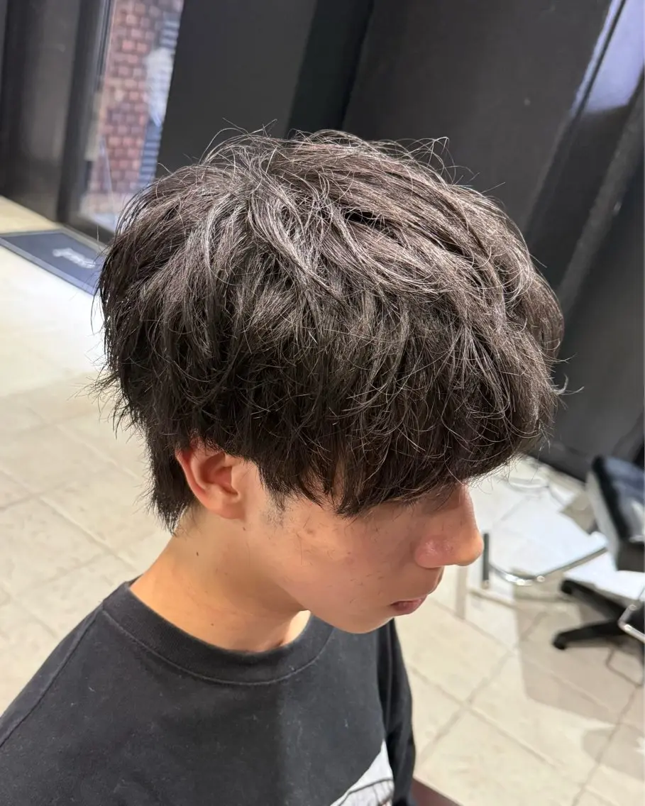 ミディアム メンズ マッシュ 【フェザーパーマ】 【縮毛矯正】鶴田文のヘアスタイル